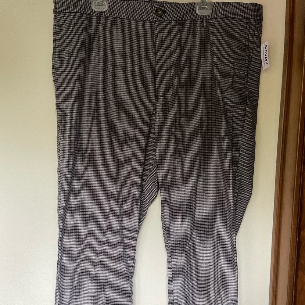 Old navy men’s plaid pants.